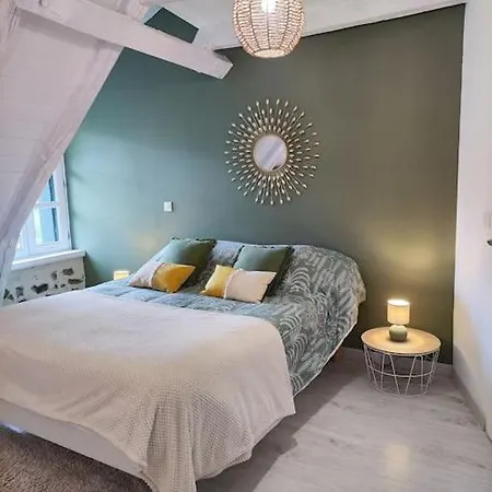 Holiday home Maison Auvergnate Pailherols